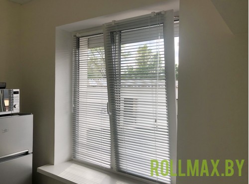 Алюминиевые жалюзи №18