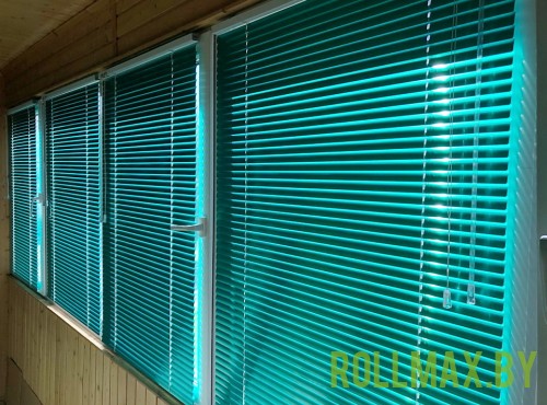 Жалюзи на балкон №08