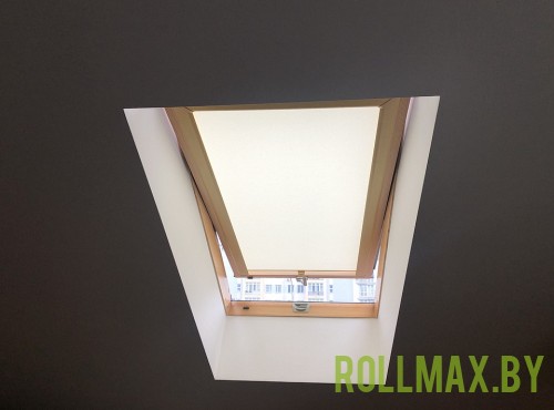 Рольшторы для мансардных окон №13