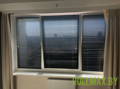 Черные жалюзи №02