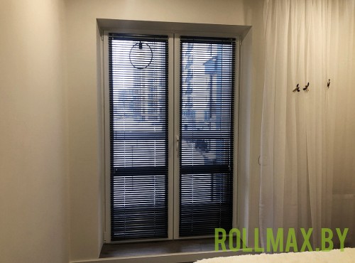 Черные жалюзи №05